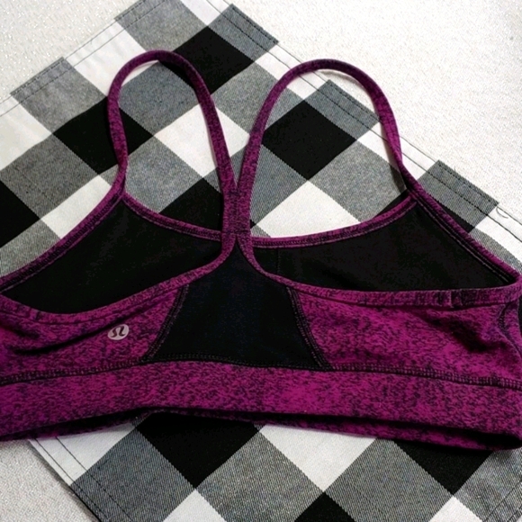 Lululemon Flow Y Sports Bra Size 6 - Picture 2 of 2
